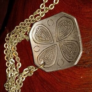 Casi Vintage necklace